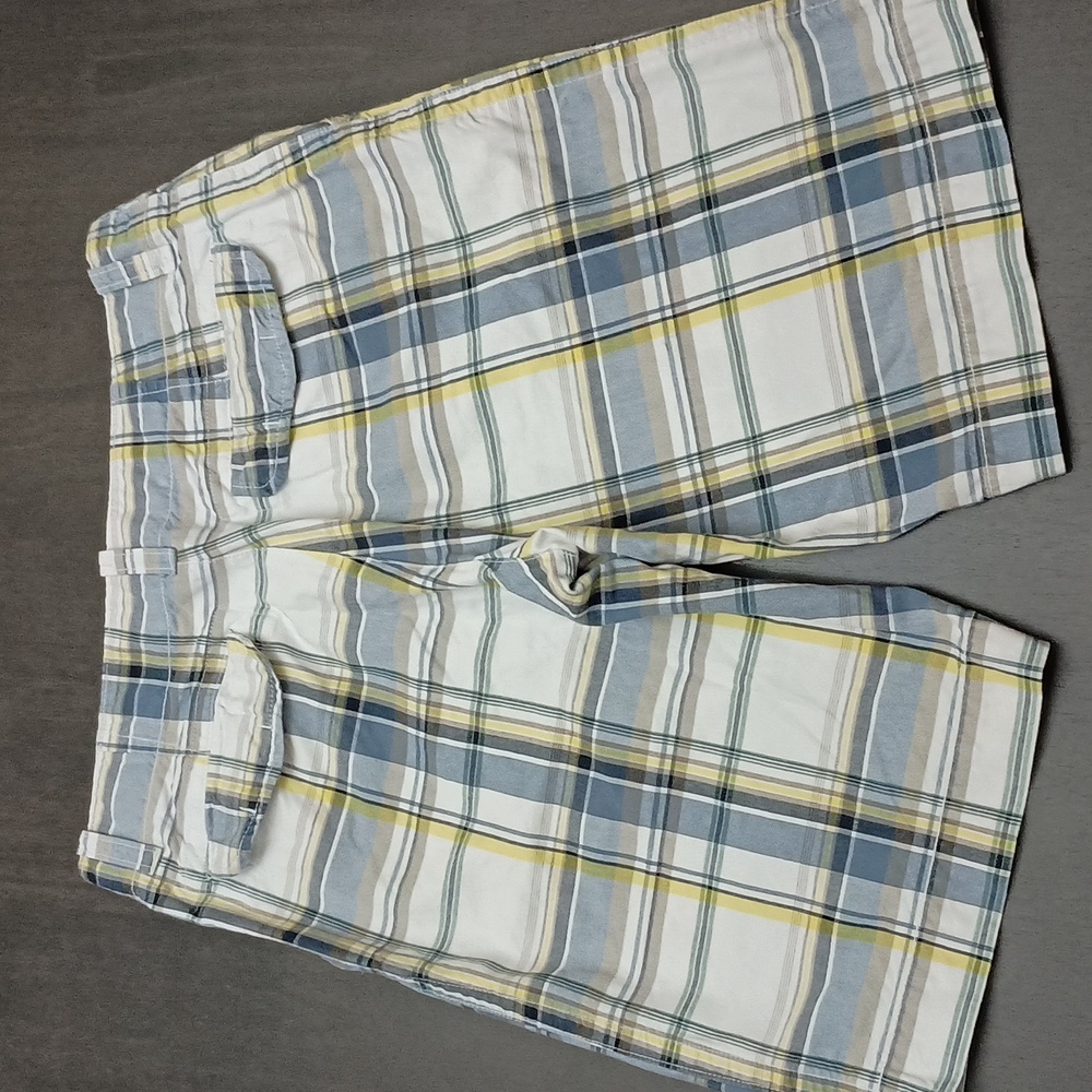 Old Navy Men's Plaid Short Bundle - Picture 3 of 8